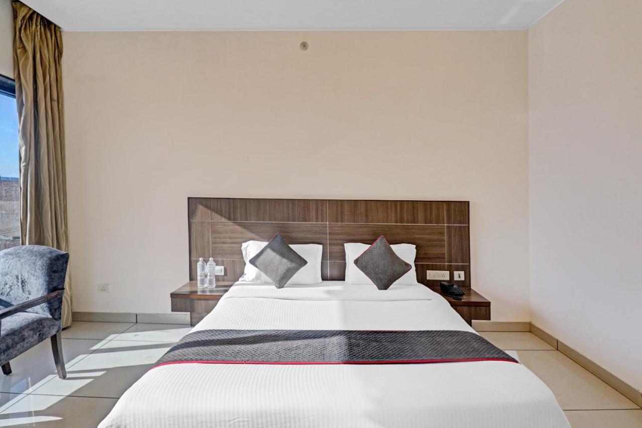 Oyo Townhouse 484 Sanskriti 호텔 델리 외부 사진