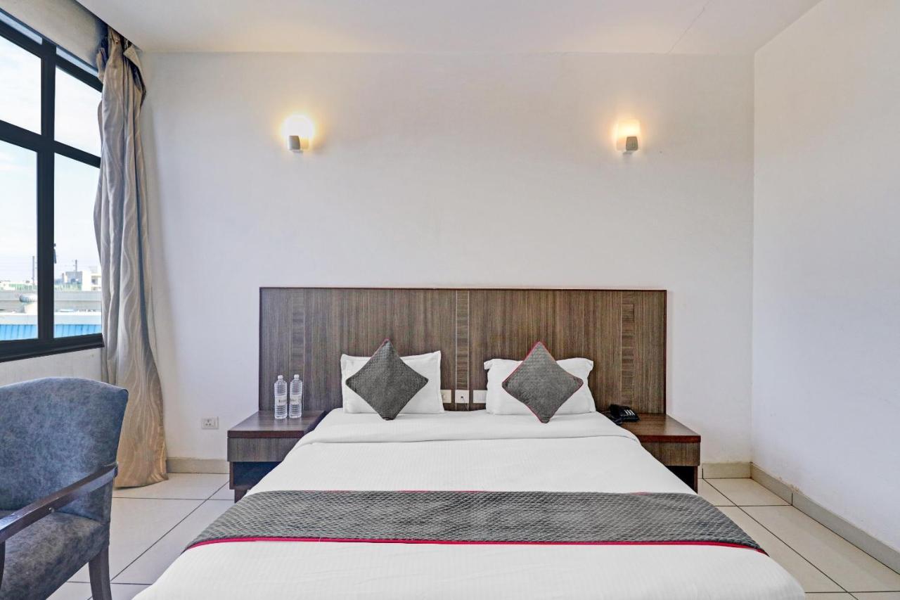 Oyo Townhouse 484 Sanskriti 호텔 델리 외부 사진